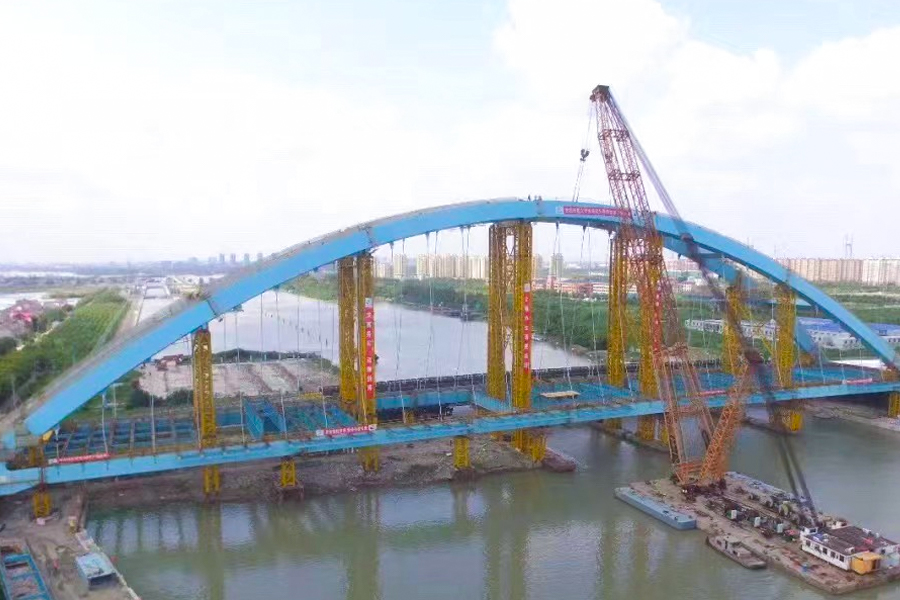 上海市大路線の浦興高速道路橋